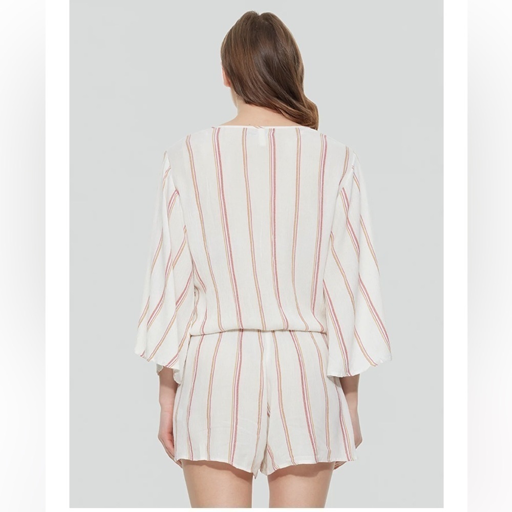 DEX wrap front romper Lg - Picture 2 of 7